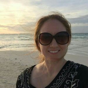 Meet your Posher, Colleen